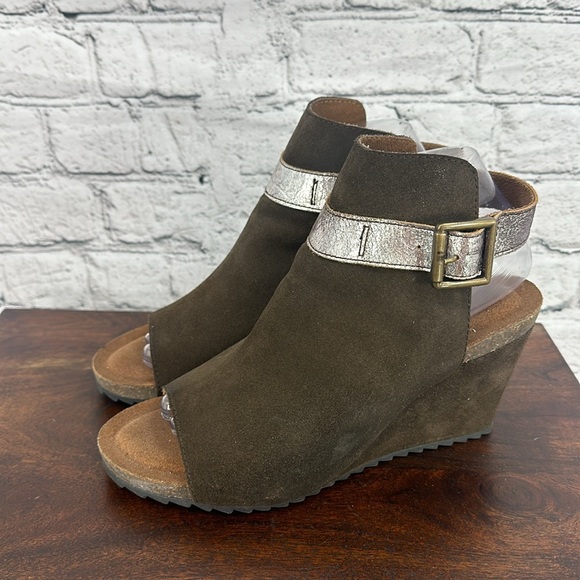 DIBA TRUE Neon Nights Nubuck Leather Peep Toe Ankle Strap Wedge Booties *9* VGC! - Picture 3 of 8